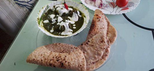 Palak chicken, roti