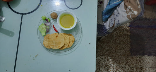 Hing Kachori, chola dal